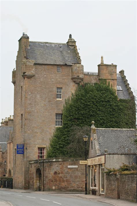 Dornoch Castle | Castle in Dornoch, Sutherland | Stravaiging around ...