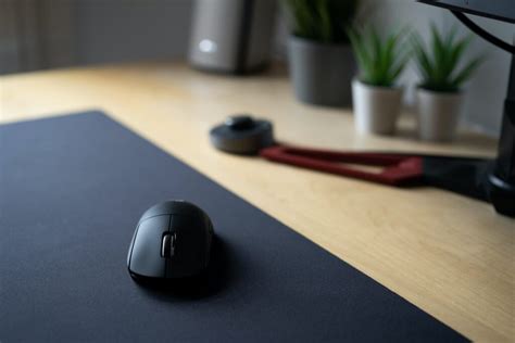 Optical Mouse vs Laser Mouse: What Are The Differences?