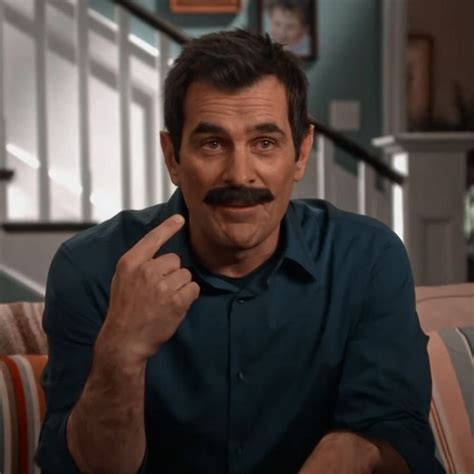 𝗽𝗵𝗶𝗹 𝗱𝘂𝗻𝗽𝗵𝘆 | Phil dunphy, Modern family, Phil