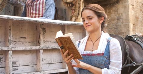 TOP 3 BOOKS RECOMMENDED BY YOUR FAVOURITE EMMA WATSON! - News Leak Centre