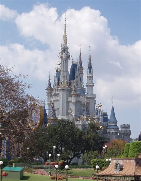 File:Cinderella Castle at Walt Disney World in Florida.jpg - Wikipedia, the free encyclopedia