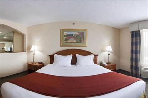 Days Inn & Suites by Wyndham La Crosse/Onalaska Onalaska | Bookonline.com