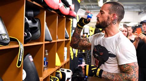 Teammates break down CM Punk's mindset entering UFC debut - ESPN