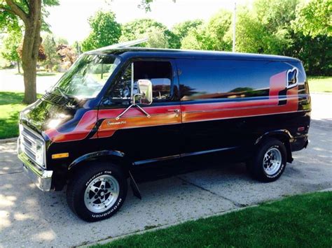 Custom 70's Dodge van | Custom vans, Vans old skool custom, Old school vans