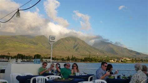 Maui Sunset Dinner Cruise (Lahaina): All You Need to Know