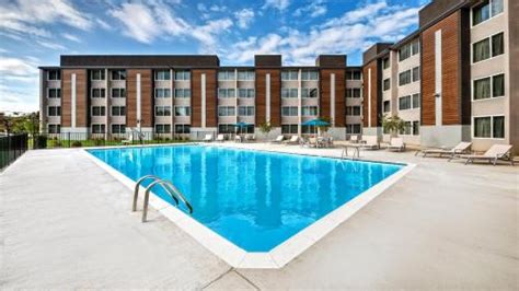 10 Best Hotels With Pool In Louisville, Kentucky | Trip101