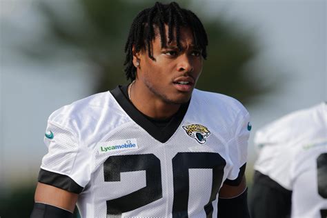 Jalen Ramsey arrives at Jaguars camp in an armored truck - Yahoo Sport