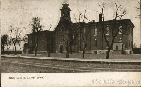 High School Perry, IA Postcard