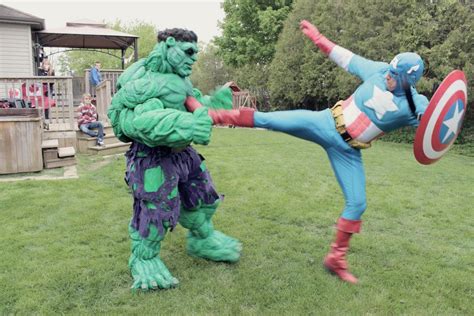 hulk vs captain america by mongrelman on DeviantArt