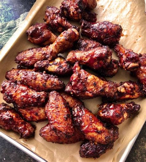 BOURBON BBQ SMOKED CHICKEN WINGS - Yummy Recipe Cooking