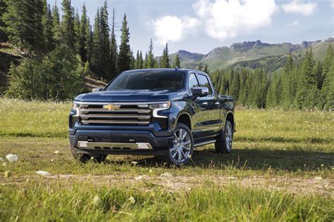 Refreshed 2022 Silverado Has One Of Biggest Screens In Class