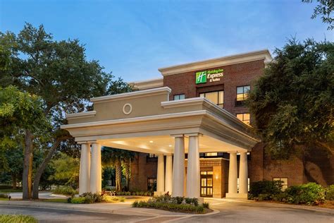 HOLIDAY INN EXPRESS HOTEL & SUITES MT PLEASANT-CHARLESTON $154 ...