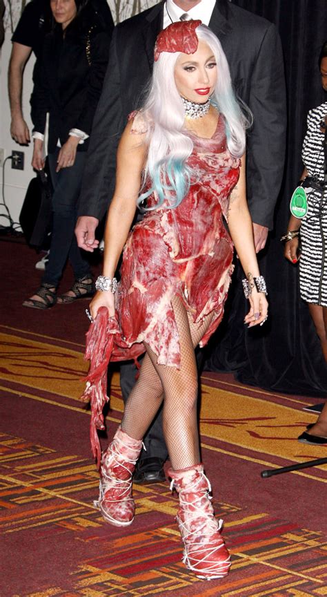 Lady-Gaga-meat-dress-in-real-2