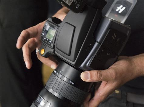 Hasselblad H6D-400c announced : 400 Megapixel Multi-Shot Camera | GearOpen