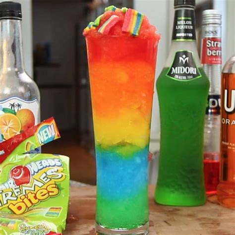 Rainbow Xtreme - Tipsy Bartender | Recipe | Rainbow drinks, Tipsy ...