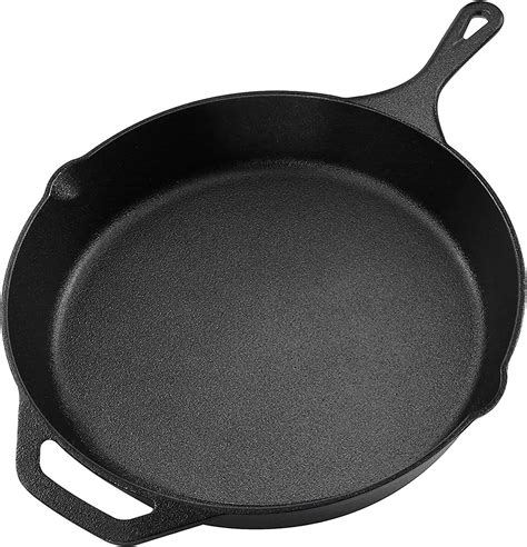 7 Best Cast Iron Skillet Reviews: Excellent for In and Outdoor Cooking