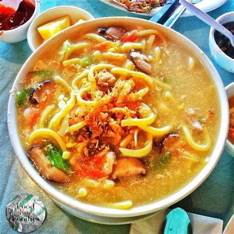 Filipino LOMI (Egg Noodle Soup) Is it cold outside?