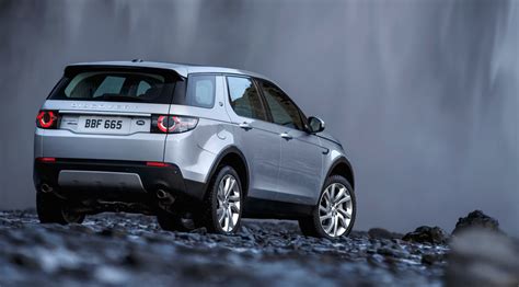 Comparison - Land Rover Discovery Sport SUV 2015 - vs - Ford Explorer Limited 2016 | SUV Drive