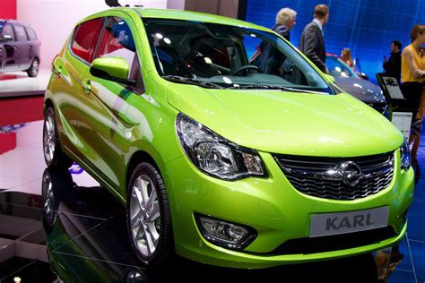 Opel KARL Photos and Specs. Photo: Opel KARL review and 26 perfect ...