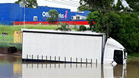 Qld floods: Bray Park residents share harrowing flood escape stories ...