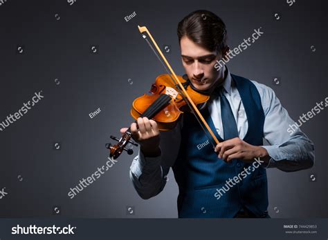 19,232 Man playing violin Images, Stock Photos & Vectors | Shutterstock