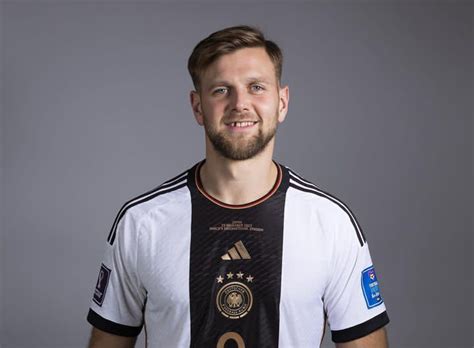 Niclas Füllkrug Bio, Net Worth, Age, Wife, Children, Height, Parents ...