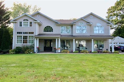 26 Wintergreen Dr, Melville, NY 11747 | 36 Photos - Movoto