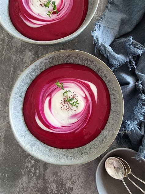 ROASTED BEETROOT & POTATO SOUP - Su Paints On Plates