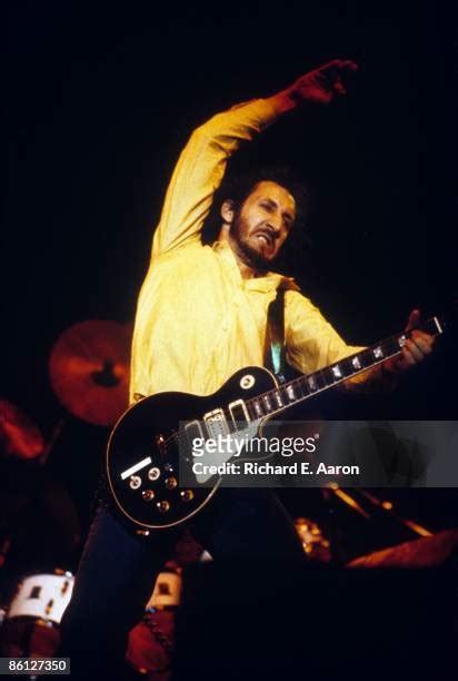 Pete Townshend Windmill Photos and Premium High Res Pictures - Getty Images