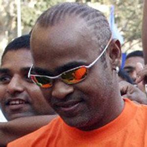 Vinod Kambli - Age, Family, Bio | Famous Birthdays