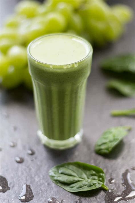 Green Grape Smoothie • Sweet, Tangy, Smooth, and Tasty!