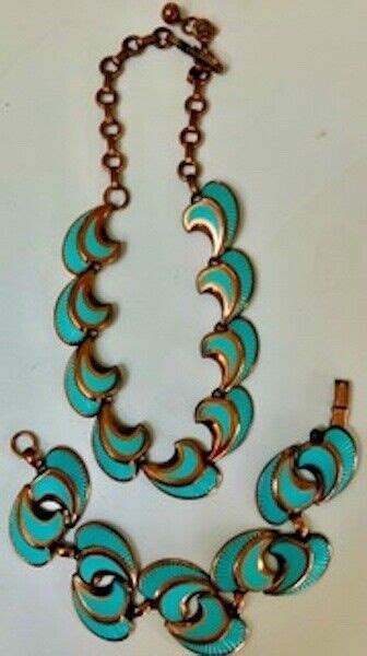 Rare Vintage Turquoise Blue & Copper Necklace & Brace… - Gem