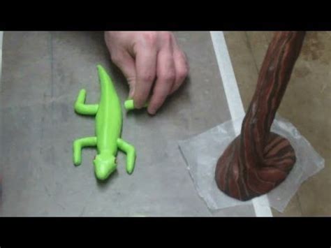 Lizard demo, Part 2 (skin coating) | Lizard, Fondant tutorial, Artist ...