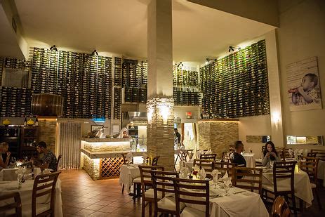 Make a reservation | Giannis Group Restaurants in Aruba