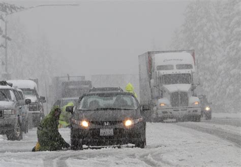 Winter storm hits northern California