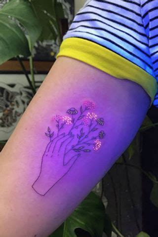 Glow In The Dark Tattoos Are Here And They're Lit : Photo album - sofeminine | Dark tattoo ...