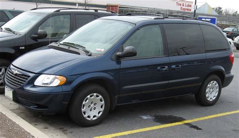 2002 Chrysler Voyager LX - Passenger Minivan 3.3L V6 auto