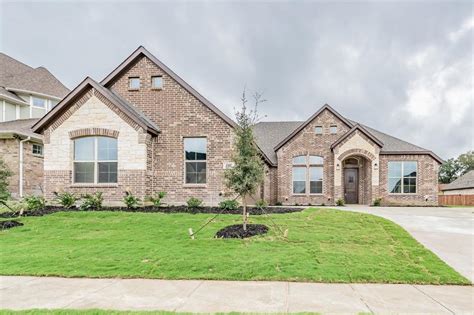 137 Fairweather Dr, Burleson, TX 76028 | MLS# 20464021 | Redfin