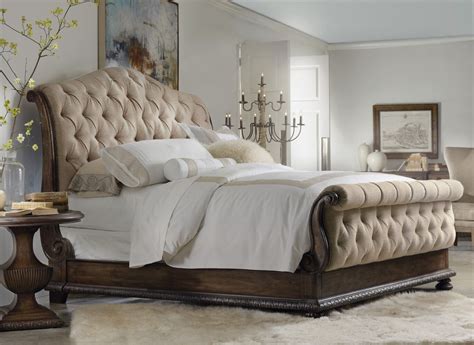 72" Traditional Button Tufted Bed in Cream | Mathis Brothers Furniture