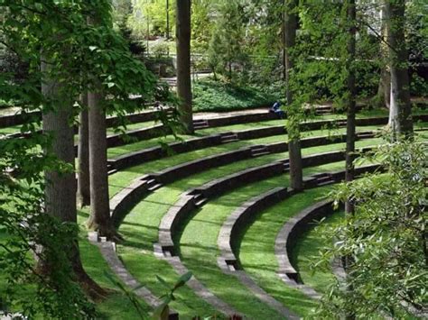 Scott Outdoor Amphitheater Landscape • 1001 Gardens