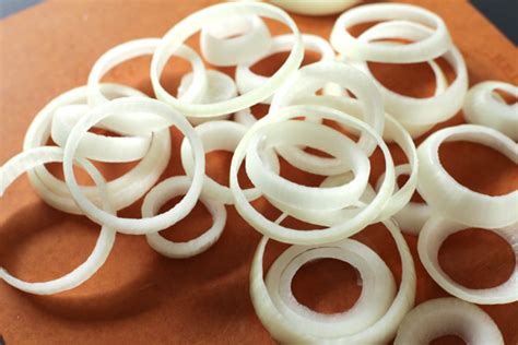 Onion Rings Recipe [Easy & Super Crispy] - Hungry Huy