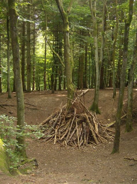 Chiltern sculpture trail © Graham Horn :: Geograph Britain and Ireland