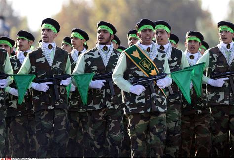 IRAN MILITARY PARADE - Foreign Policy Blogs