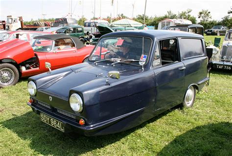 TopWorldAuto >> Photos of Reliant Regal Supervan III - photo galleries