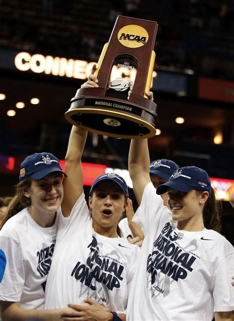 UConn Champions! | Uconn womens basketball, Uconn, Womens basketball