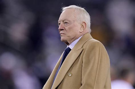 Dallas Cowboys' Jerry Jones, Outspoken Against Kneeling Before, Stays ...