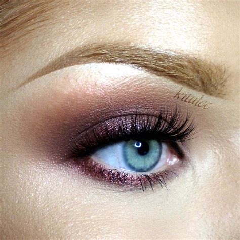 Soft Plum Eyes – Idea Gallery - Makeup Geek | Plum eye makeup, Burgundy eye makeup, Plum makeup