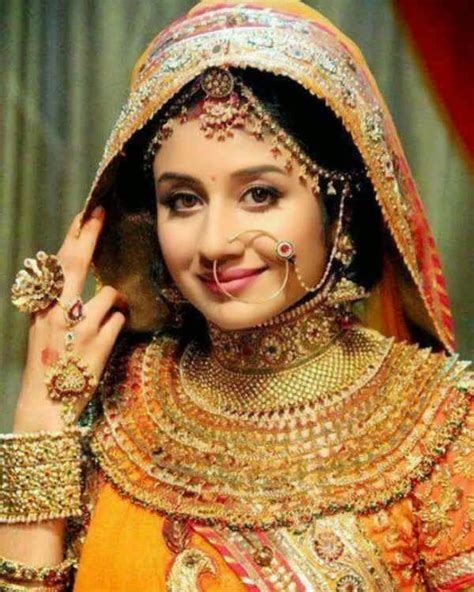 Scrutiny: Why Paridhi Sharma is quitting Jodha Akbar?