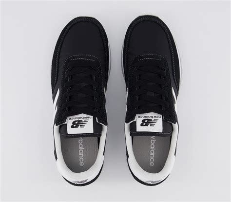 New Balance 720 Trainers Black White - Unisex Sports