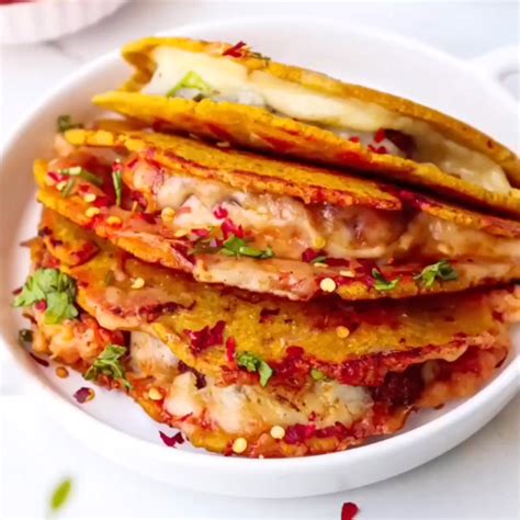 Cheesy Paneer Tacos Recipe – Nutty Yogi